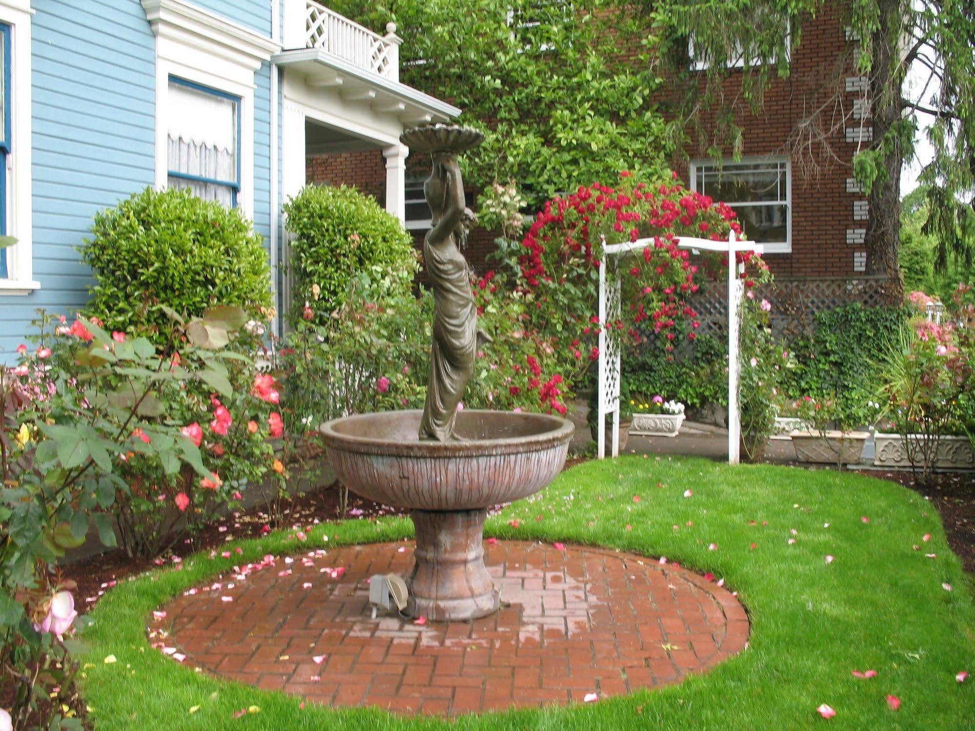 Lion And The Rose Victorian Guest House Portland Dış mekan fotoğraf